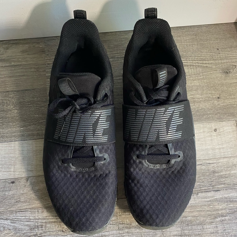 NIKE Renew Womens Training Shoes 9.5